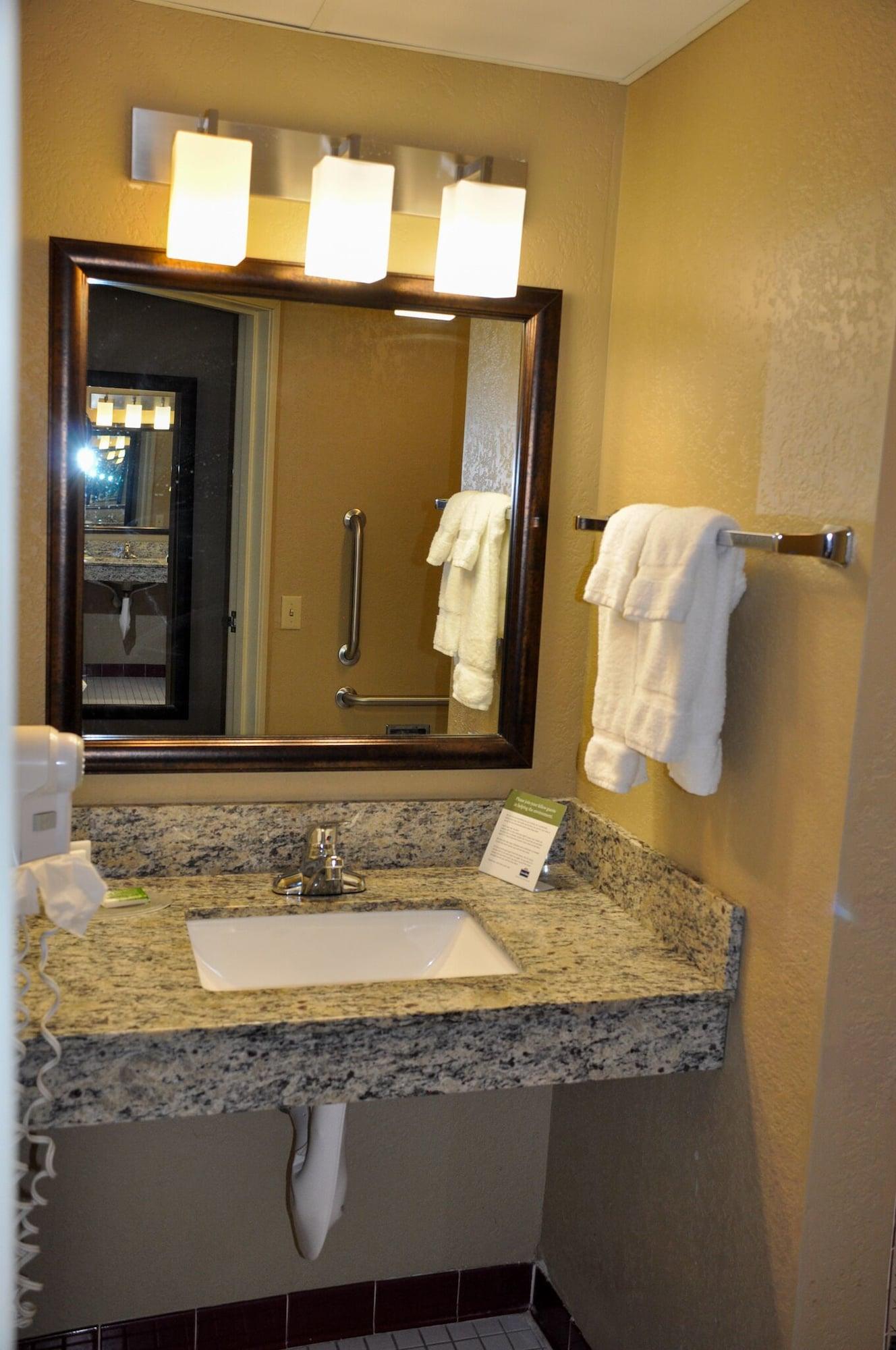 Americinn By Wyndham Clear Lake Εξωτερικό φωτογραφία