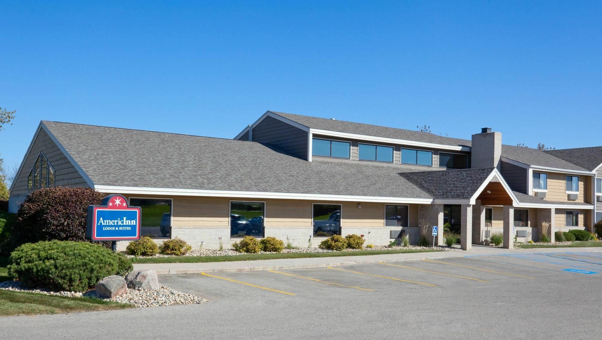 Americinn By Wyndham Clear Lake Εξωτερικό φωτογραφία